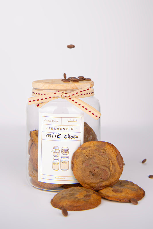 Milk Chocolate Chip Cookies Jar